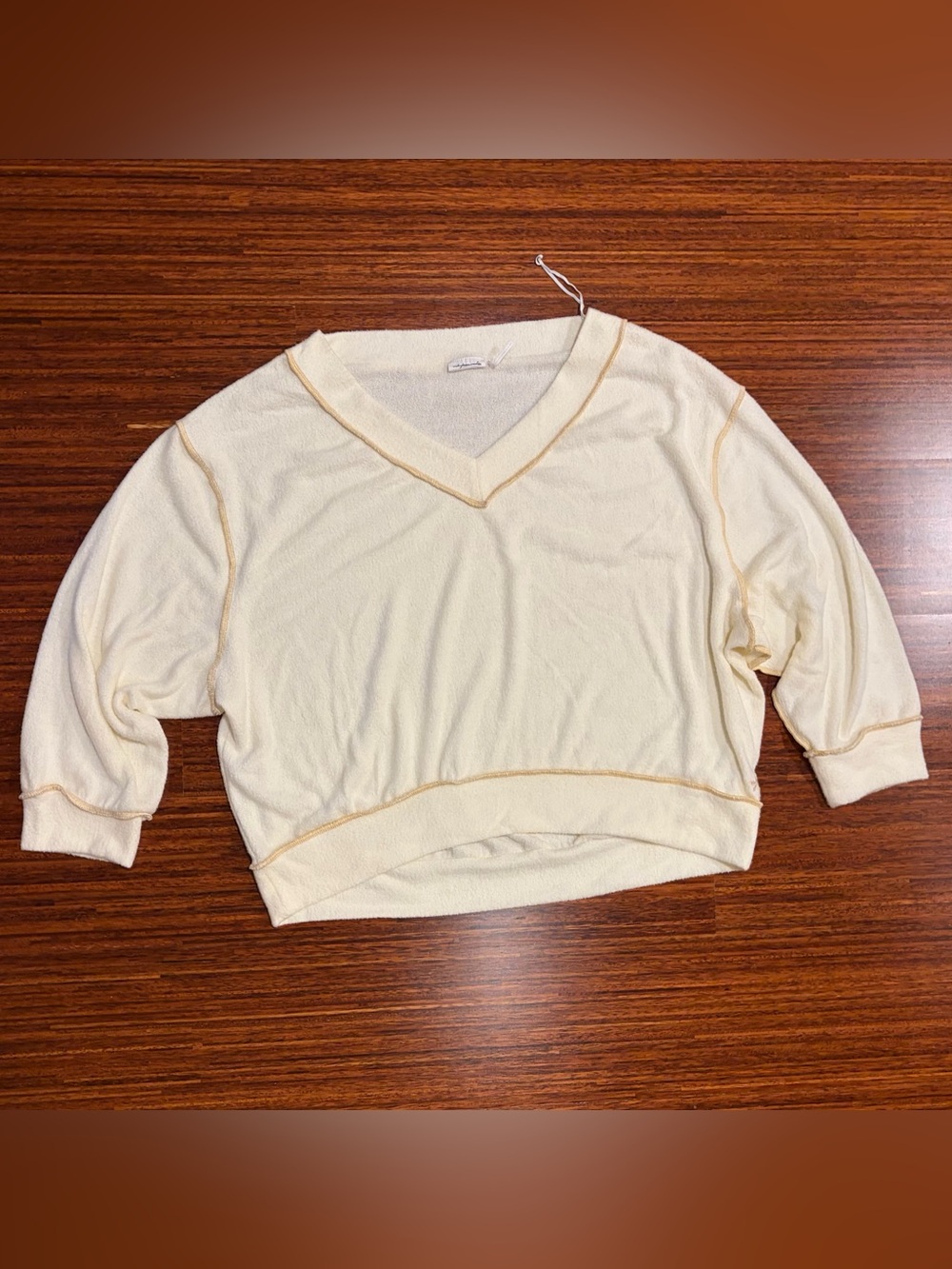 Out From Under Cody V-Neck Sweatshirt size medium cream ivory cozy vibes